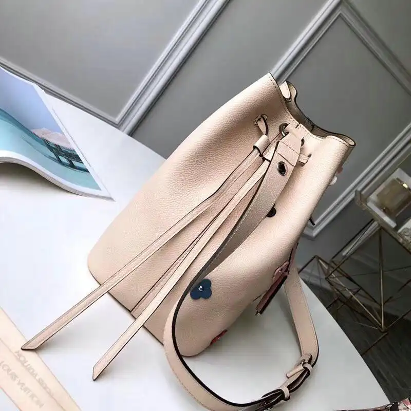 Fashionrepsfam ru LV Bags 19T1L0631