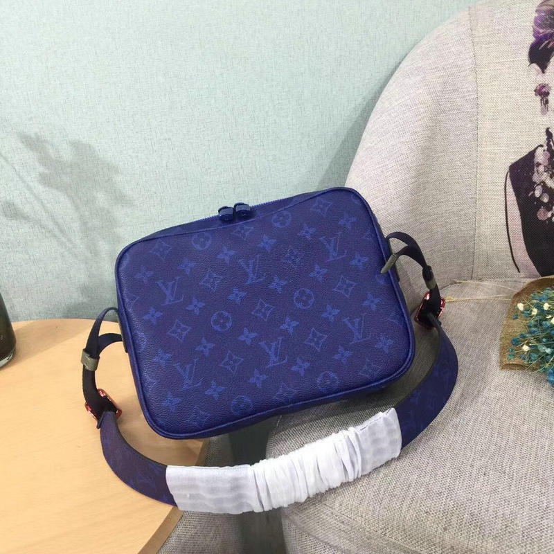 FASH LOUIS VUITTON Bags 19T1L0637