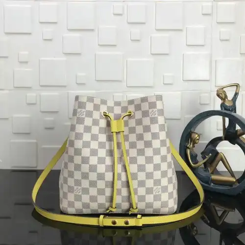 LV Bags 19T1L0003