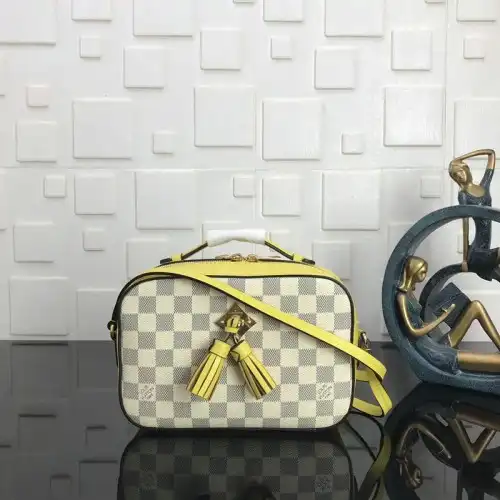 Fashionrepsfam ru LV Bags 19T1L0013