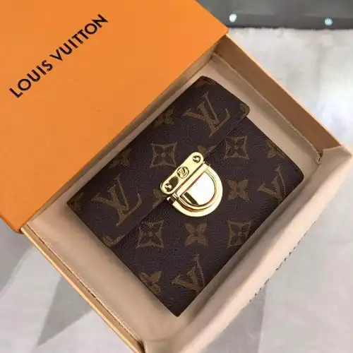 LV Bags 19T1L0018