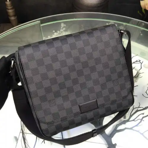 FASH LOUIS VUITTON Bags 19T1L0048