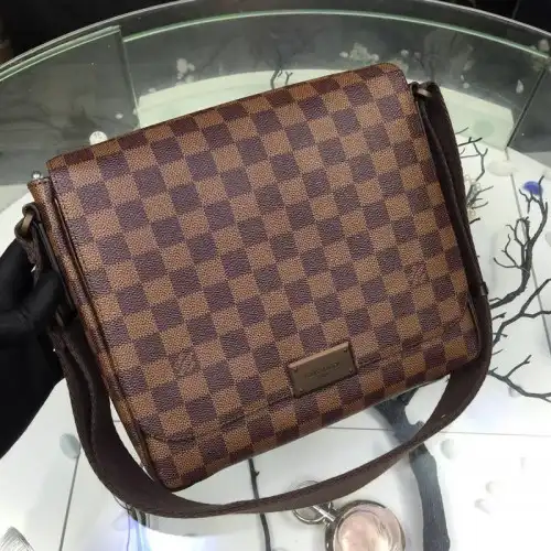 FASH LOUIS VUITTON Bags 19T1L0050