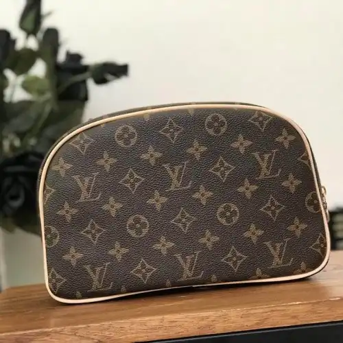 LV Bags 19T1L0109