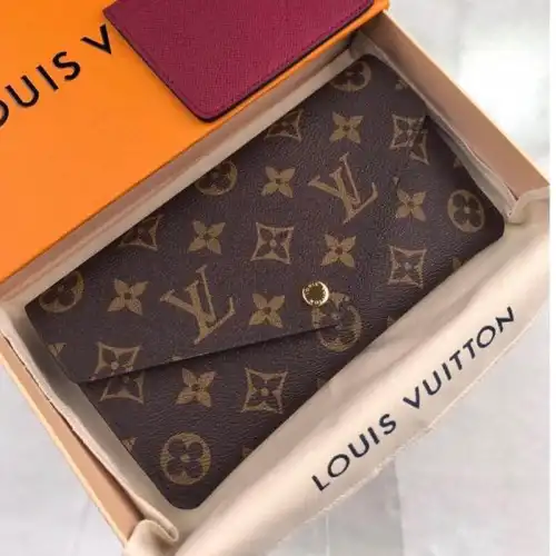 LV Bags 19T1L0137