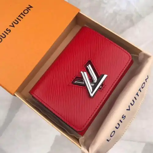 LV Bags 19T1L0142