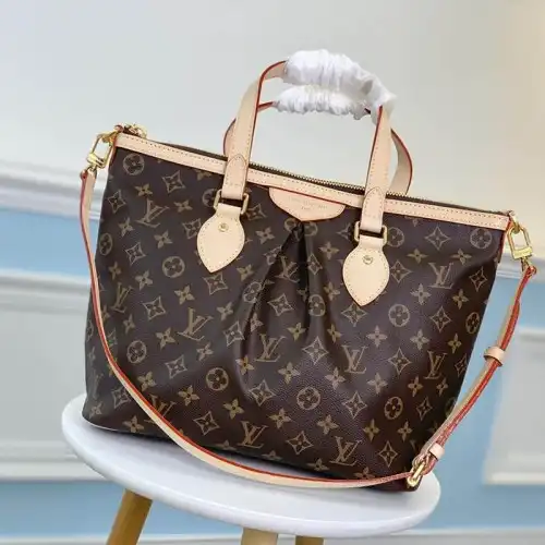 LV Bags 19T1L0214