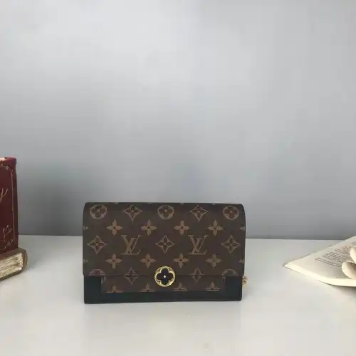 Fashionrepsfam ru LV Bags 19T1L0256