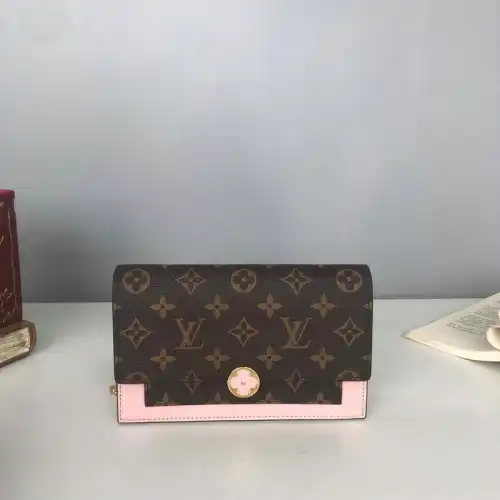 LV Bags 19T1L0257