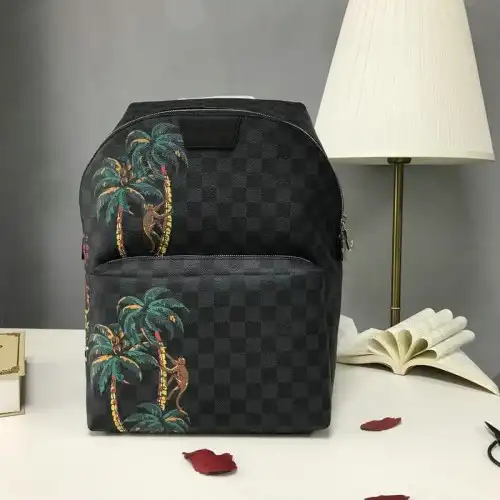 LV Bags 19T1L0265