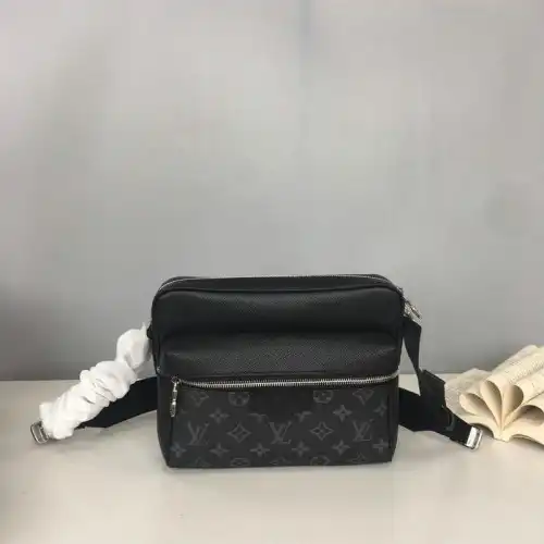 FASH LOUIS VUITTON Bags 19T1L0285