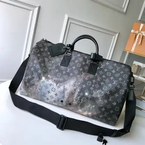 FASH LOUIS VUITTON Bags 19T1L0300