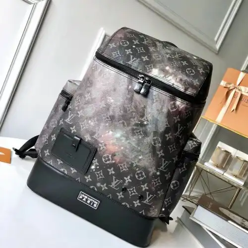 LV Bags 19T1L0301