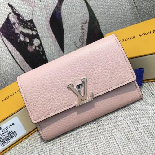 LV Bags 19T1L0324