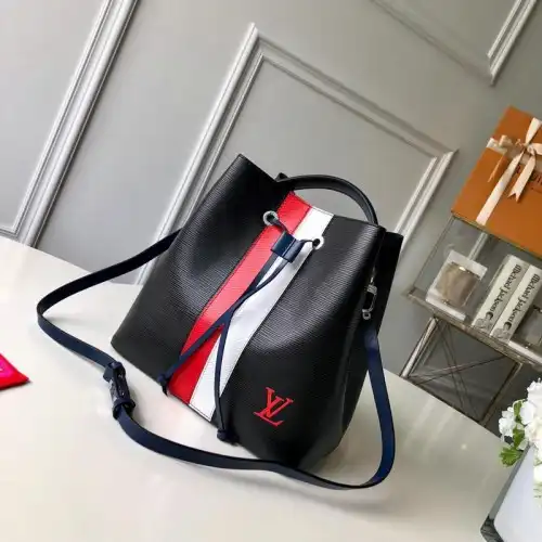 LV Bags 19T1L0344