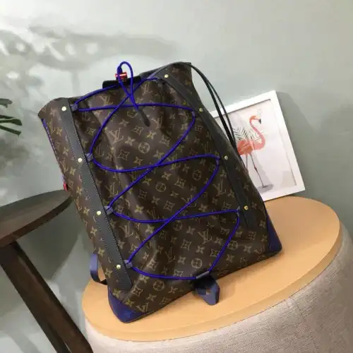 LV Bags 19T1L0352