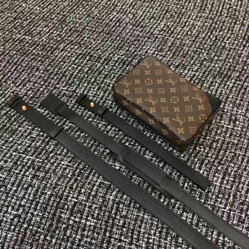 FASH LOUIS VUITTON Bags 19T1L0363