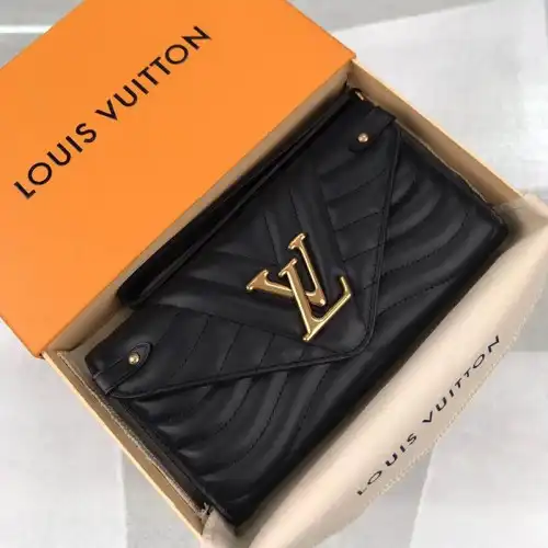 LV Bags 19T1L0370