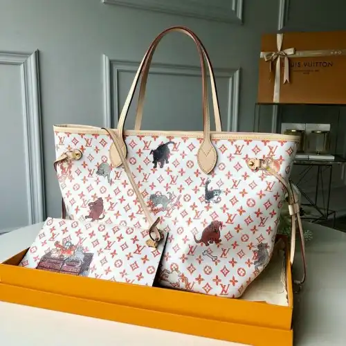 LV Bags 19T1L0384