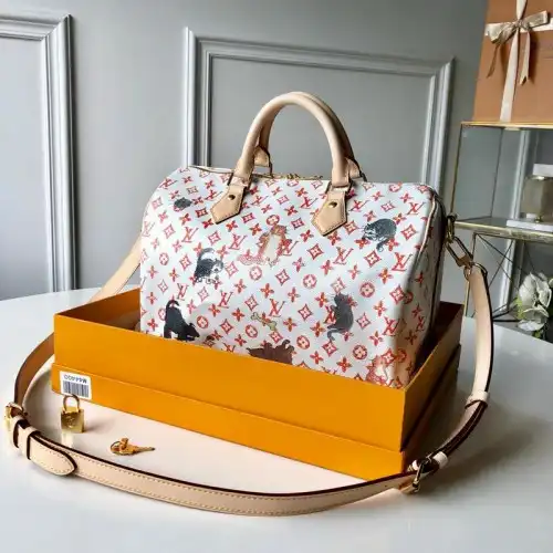 LV Bags 19T1L0385