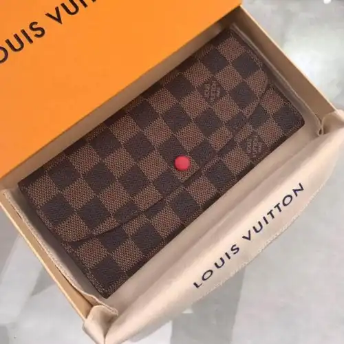 LV Bags 19T1L0437