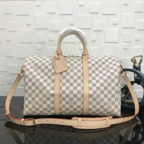 LV Bags 19T1L0527