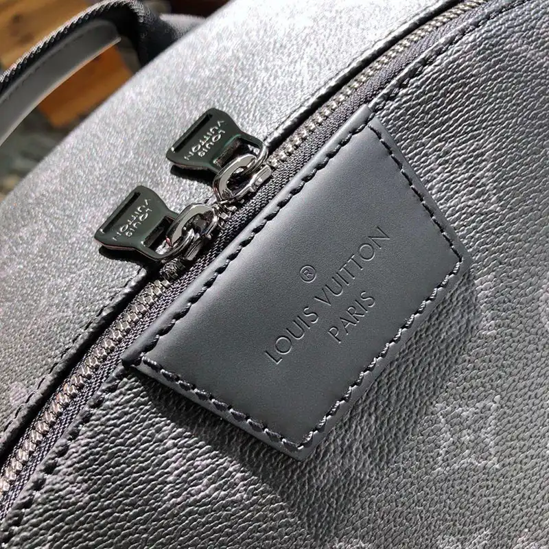 LV Bags 19T1L0645