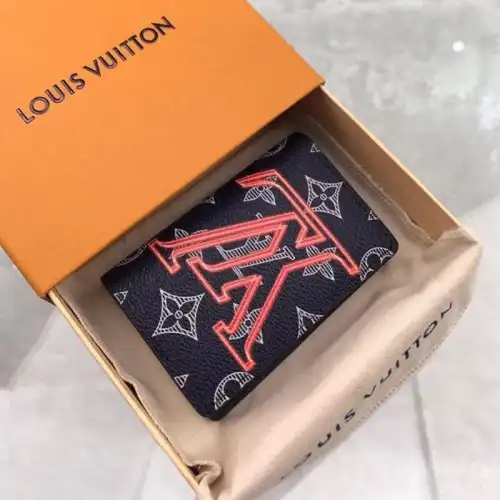 LV Bags 19T1L0652