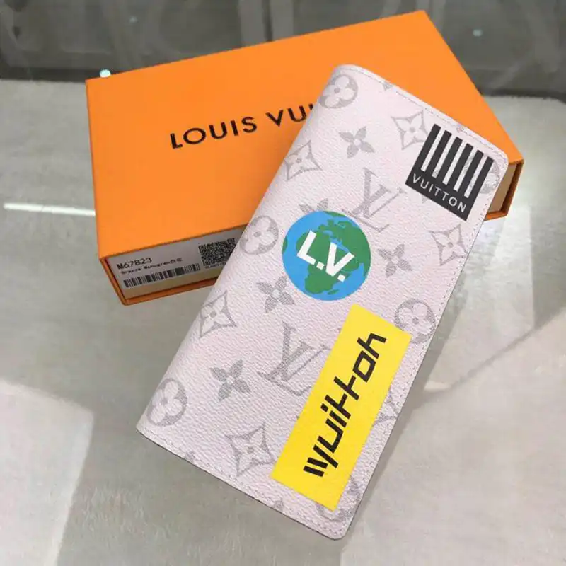 LV Bags 19T1L0663