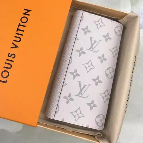 FASH LOUIS VUITTON Bags 19T1L0671