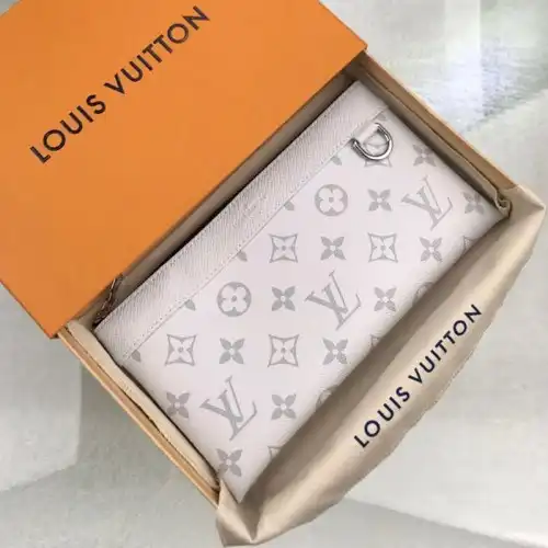 FASH LOUIS VUITTON Bags 19T1L0674