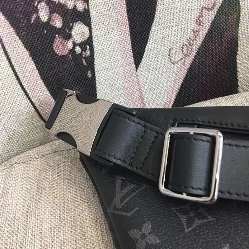 LV Bags 19T1L0675