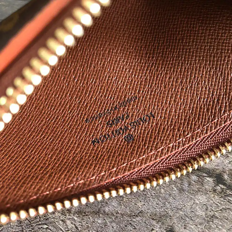 FASH LOUIS VUITTON Bags 19T1L0682