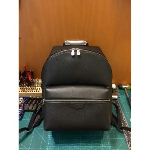 LV Bags 19T1L0688