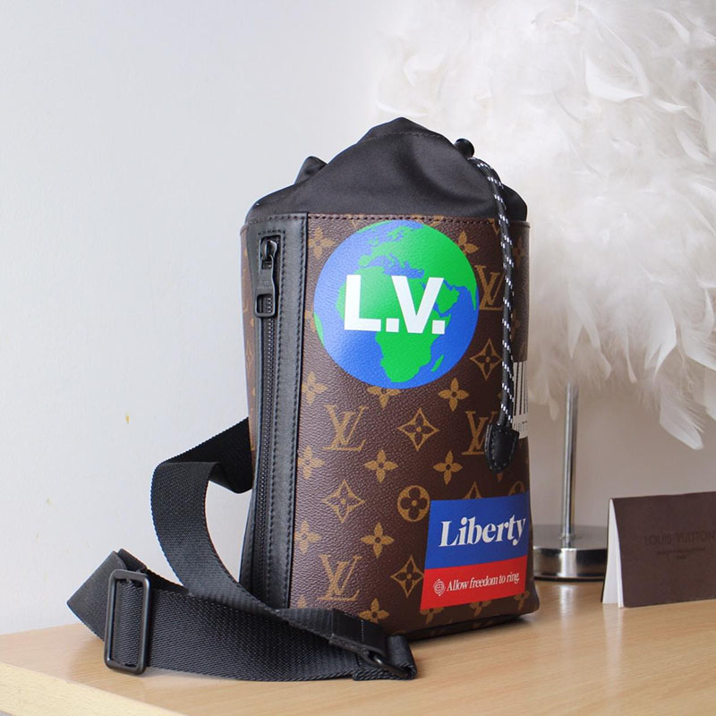 FASH LOUIS VUITTON Bags 19T1L0700