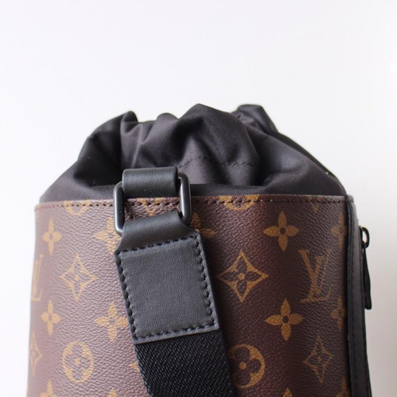 FASH LOUIS VUITTON Bags 19T1L0700