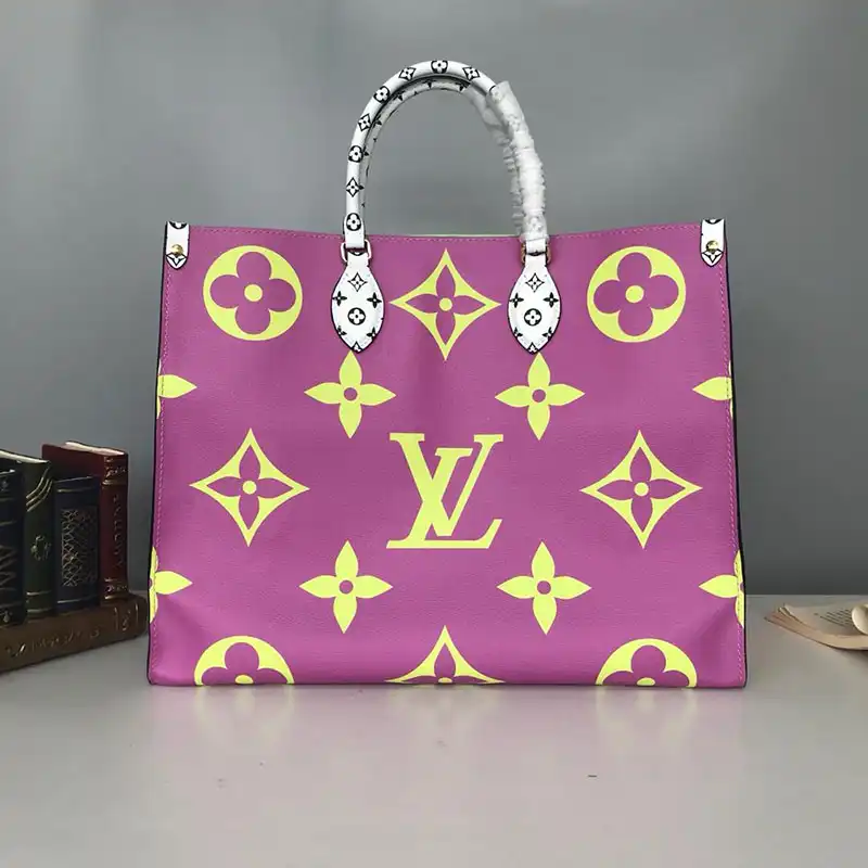 LV Bags 19T1L0702