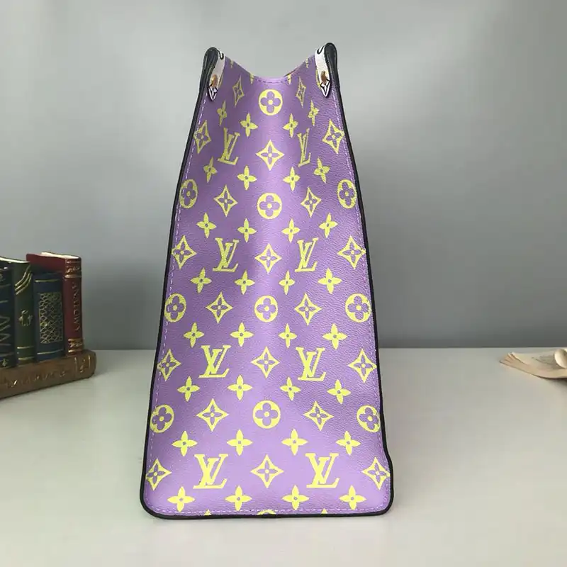 LV Bags 19T1L0702