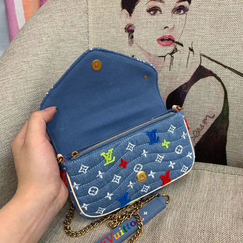 Fashionrepsfam ru LV Bags 19T1L0707