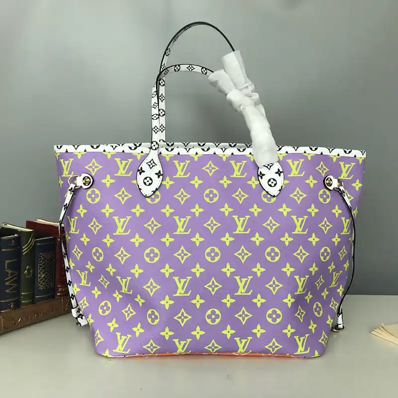 LV Bags 19T1L0708