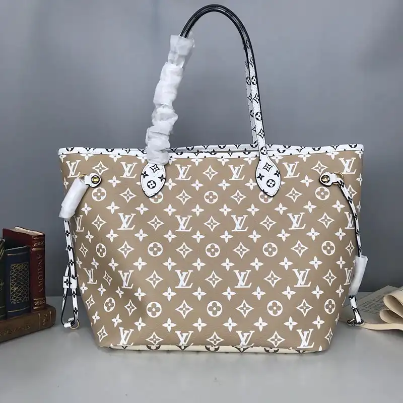 LV Bags 19T1L0709