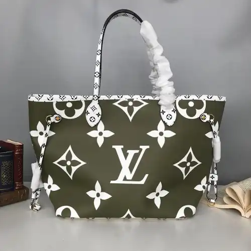 LV Bags 19T1L0709