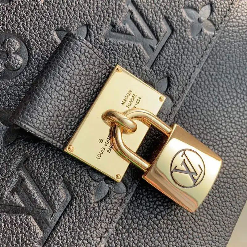 LV Bags 19T1L0721