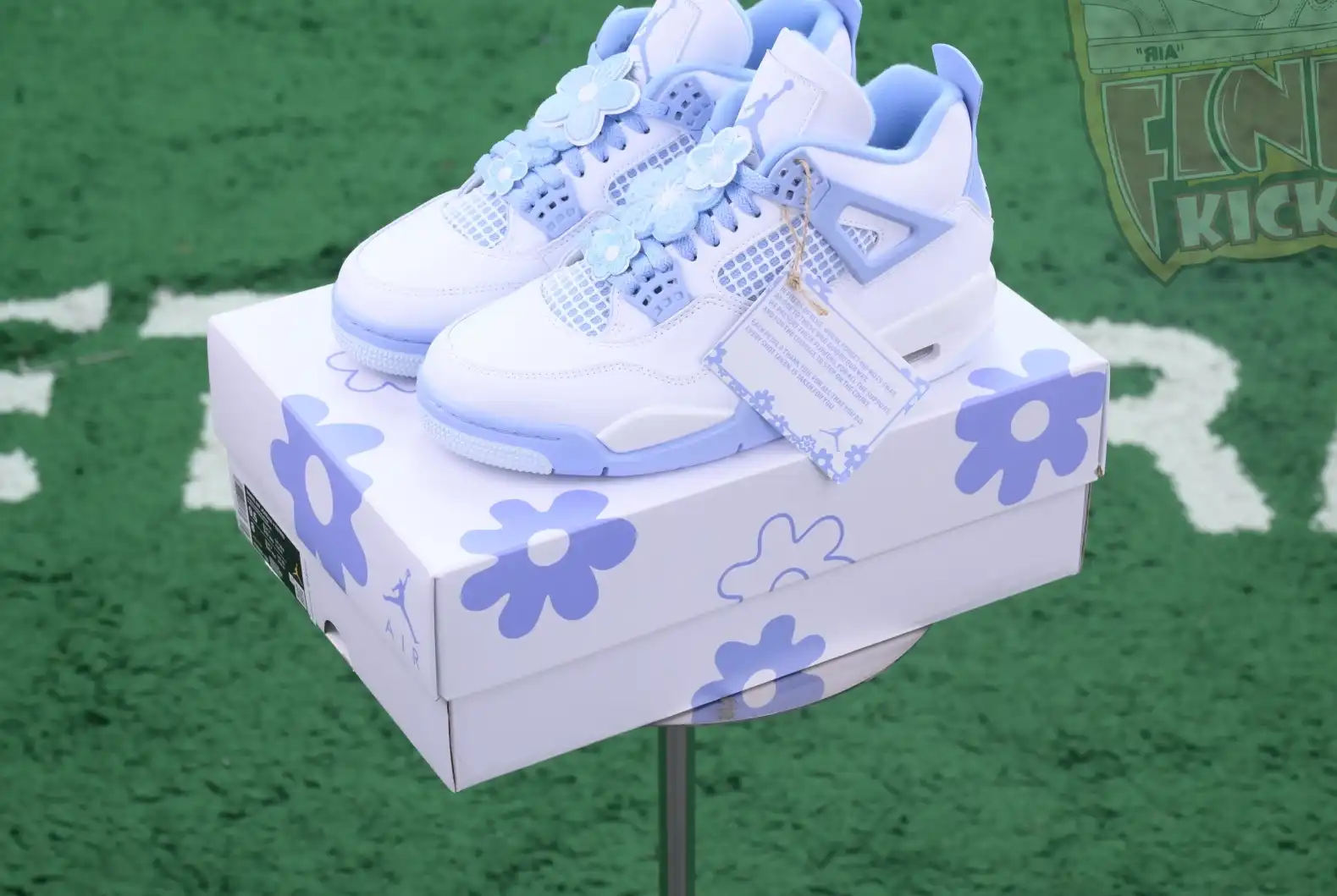 Jordan Air Jordan 4“ALUMINUM”