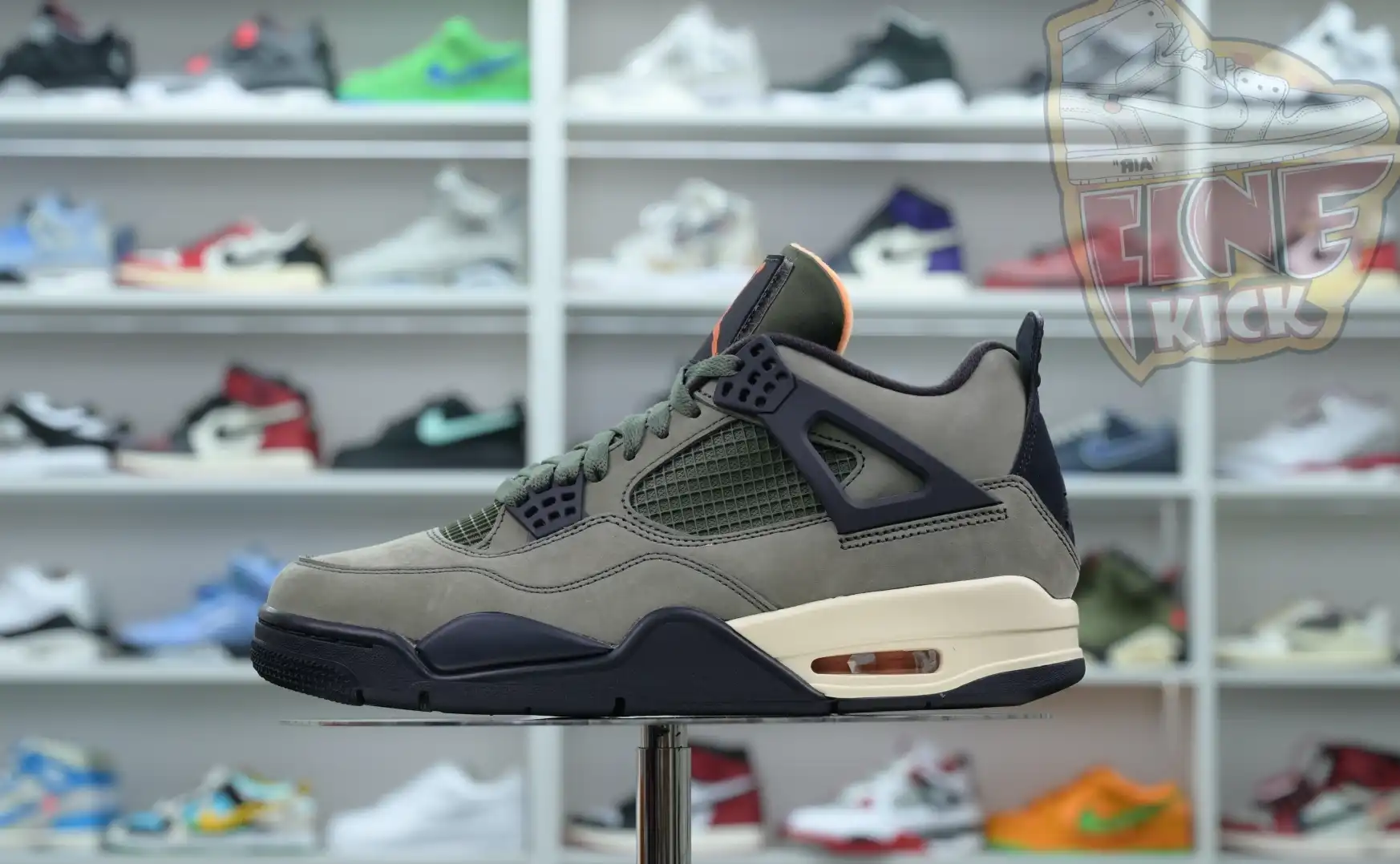 UNDEFEATED x Jordan Air Jordan 4 Retro UNDFTD