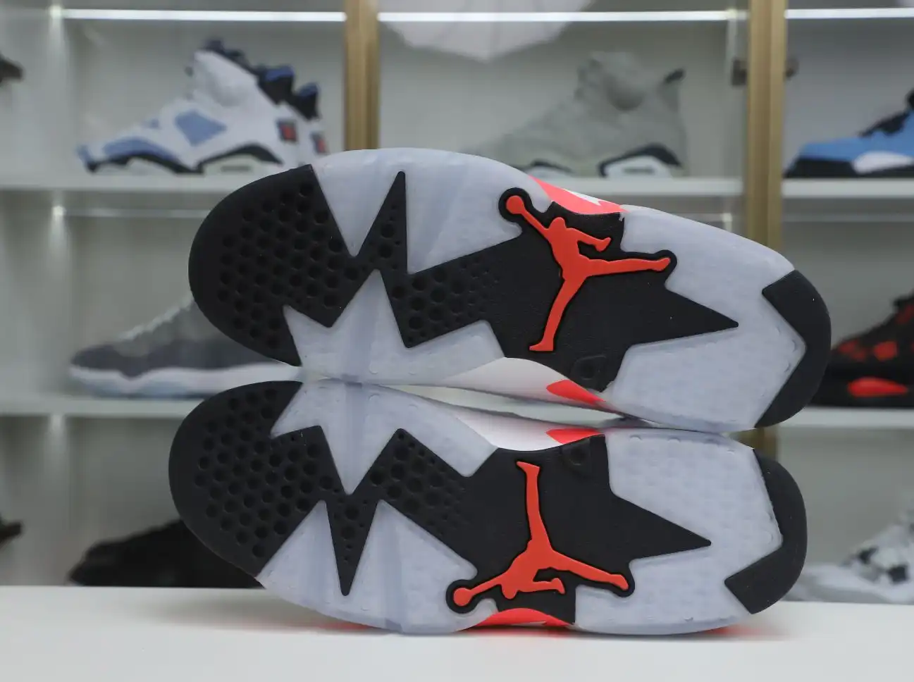 Air Jordan 6 Retroinfrared White