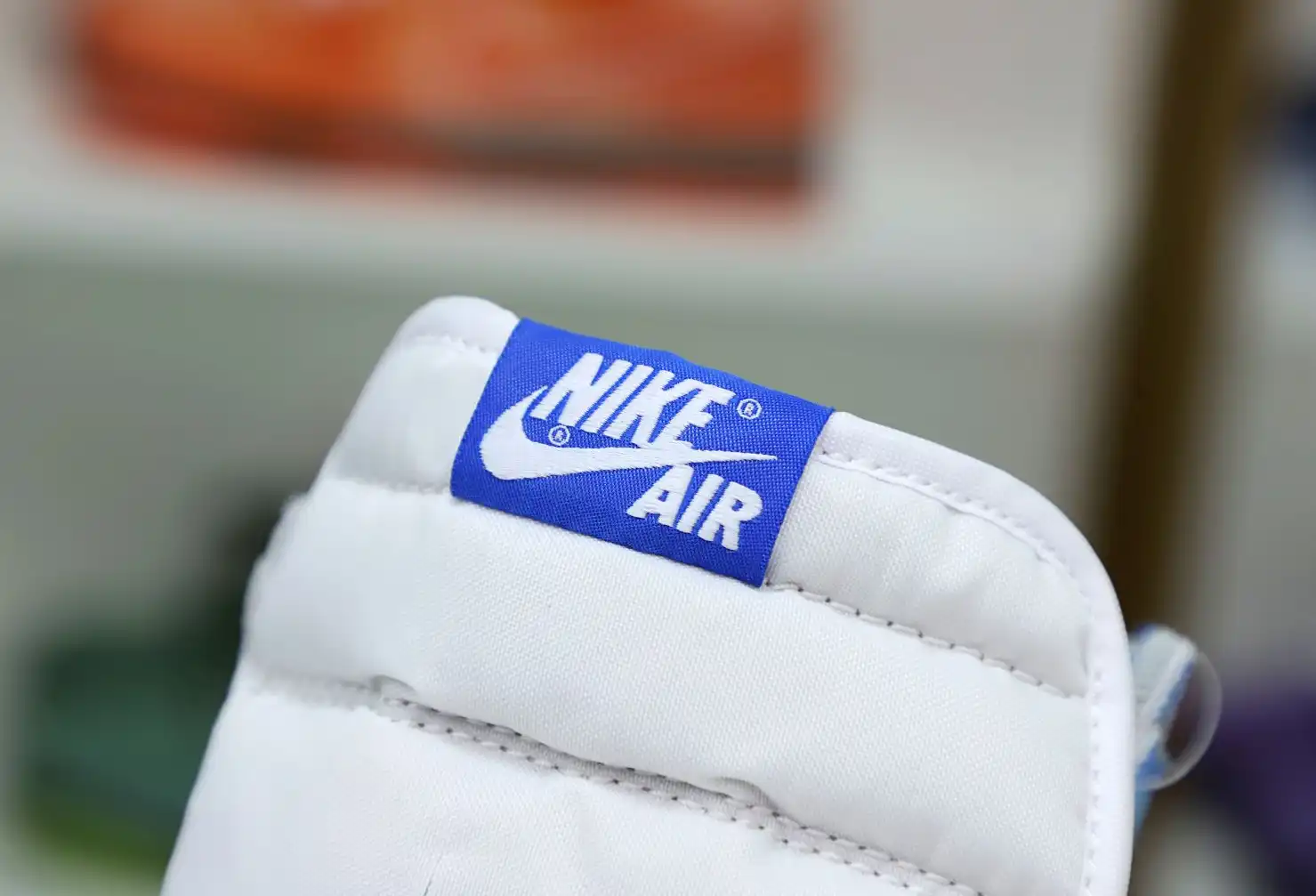 AIR JORDAN 1 RETRO HIGH OG 'HYPER ROYAL'