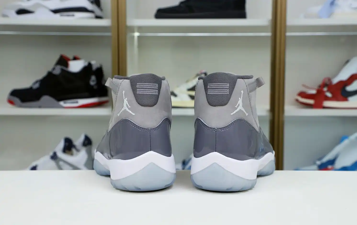 AIR JORDAN 11 RETRO 'COOL GREY' 2021