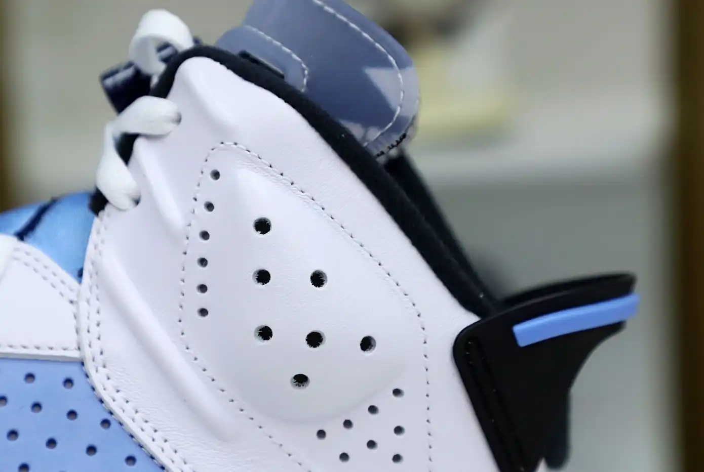 AIR JORDAN 6 RETRO 'UNC HOME'