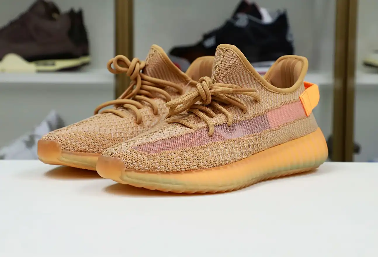 hype YEEZY BOOST 350 V2 'CLAY'